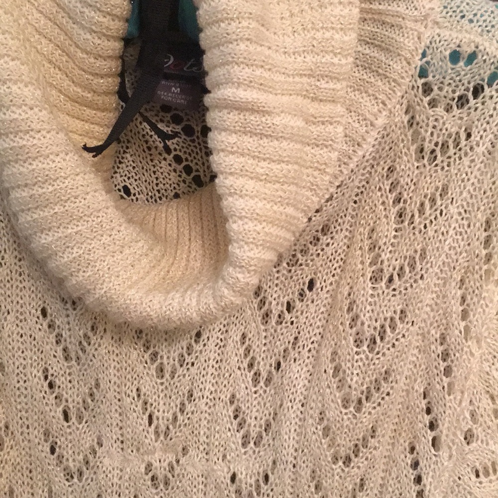 Sweater - Picture 2 of 4